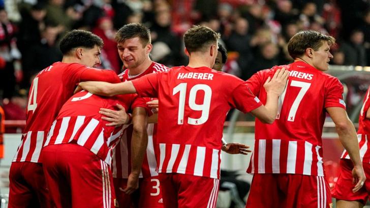 Union Berlin players celebrating